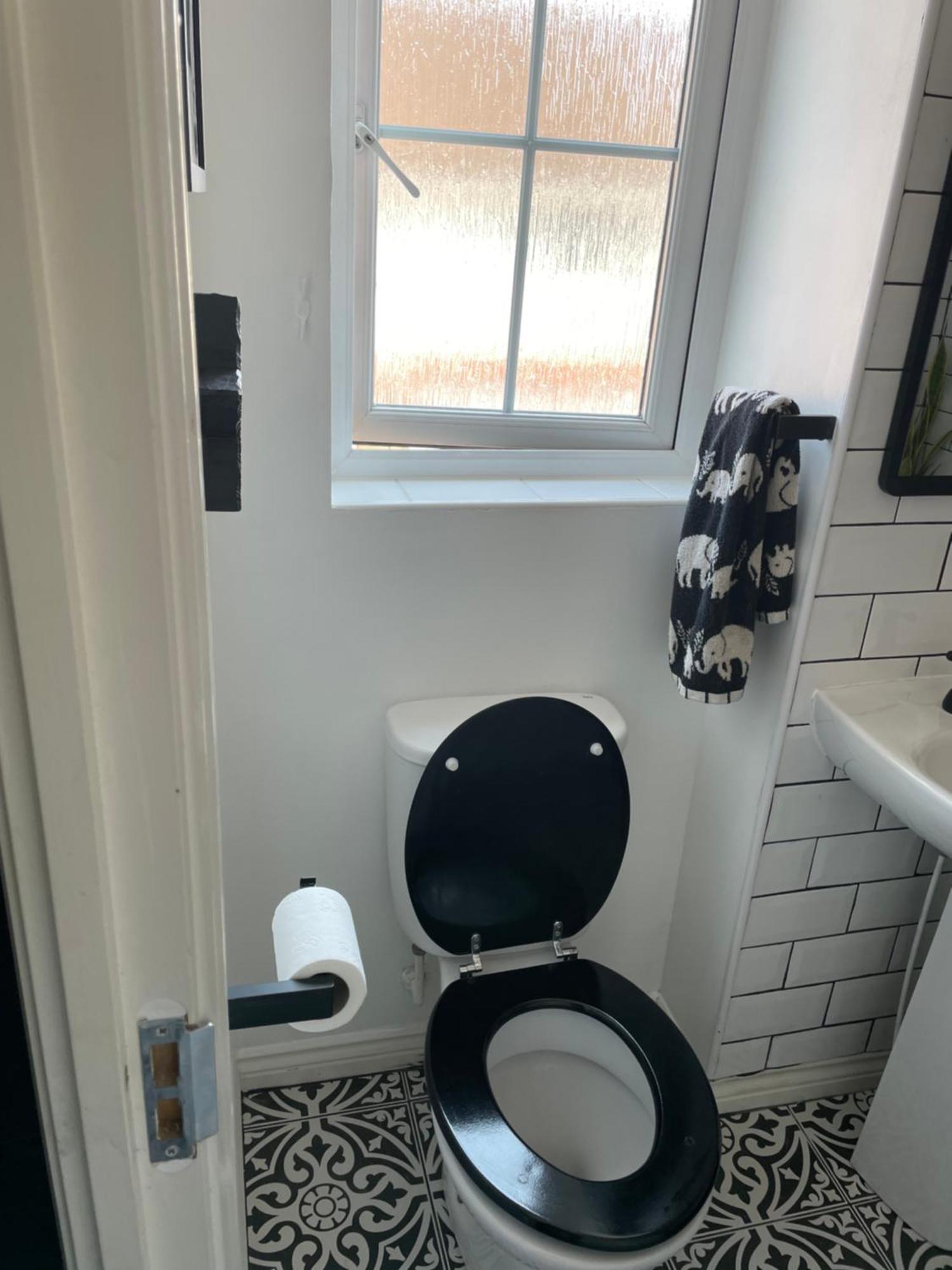 Cosy Home From Home With Private Bathroom - Free Parking 卡迪夫 外观 照片