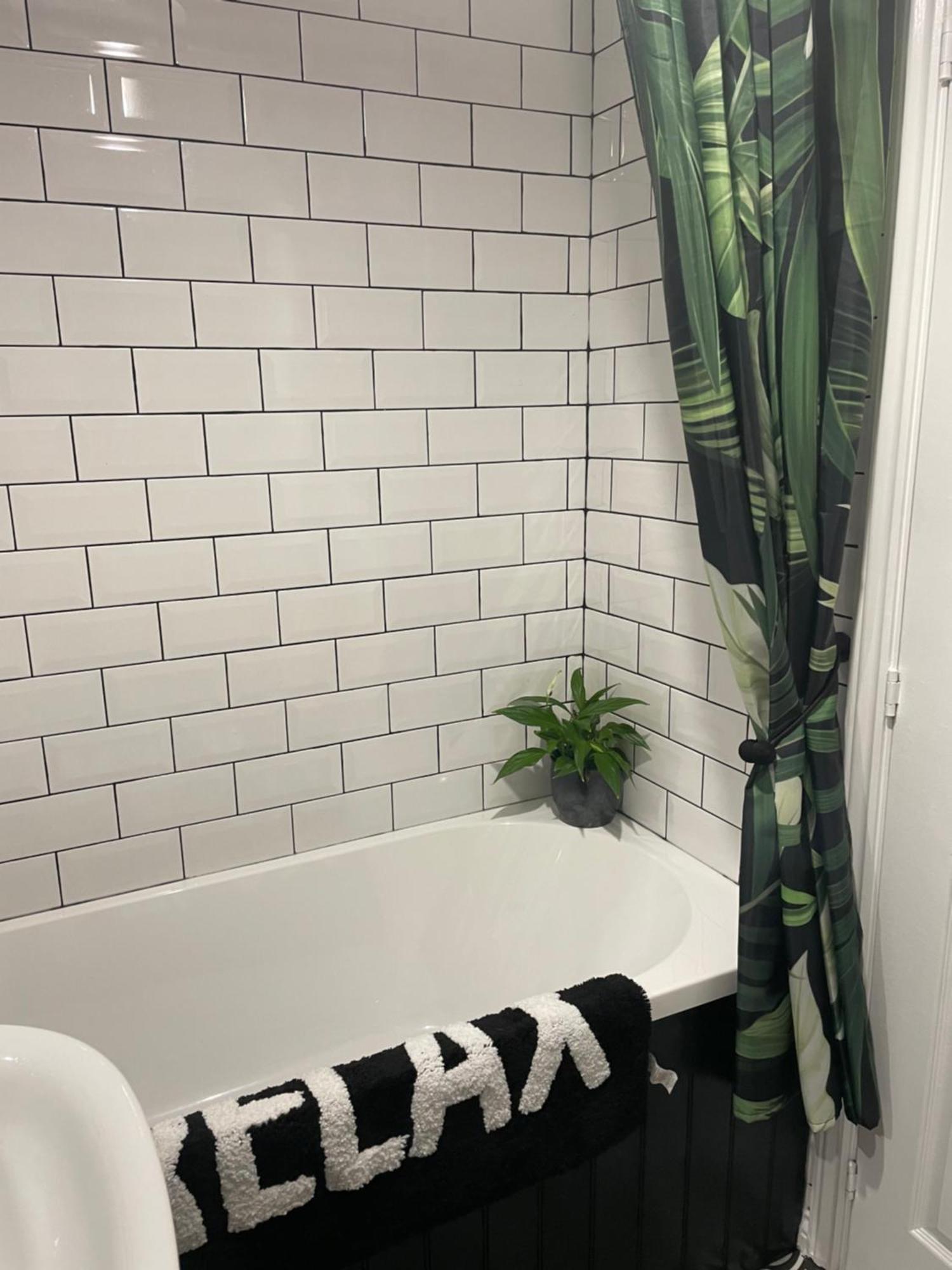 Cosy Home From Home With Private Bathroom - Free Parking 卡迪夫 外观 照片